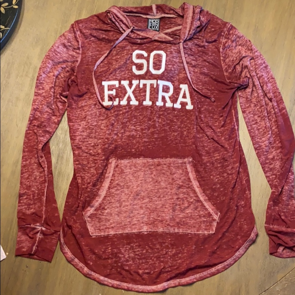 Burgundy thin hoodie shirt. Med